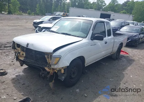 1995 Toyota Tacoma Xtracab z USA, uszkodzony, nr VIN 4TAUN53B2SZ019575